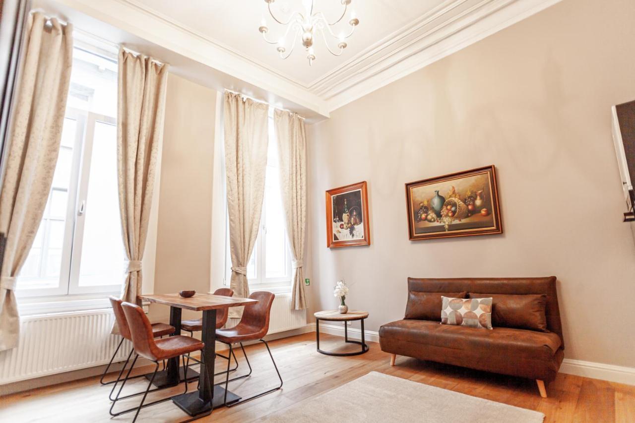 Luxury Suites Palace By Rikas Hotels Amberes Exterior foto